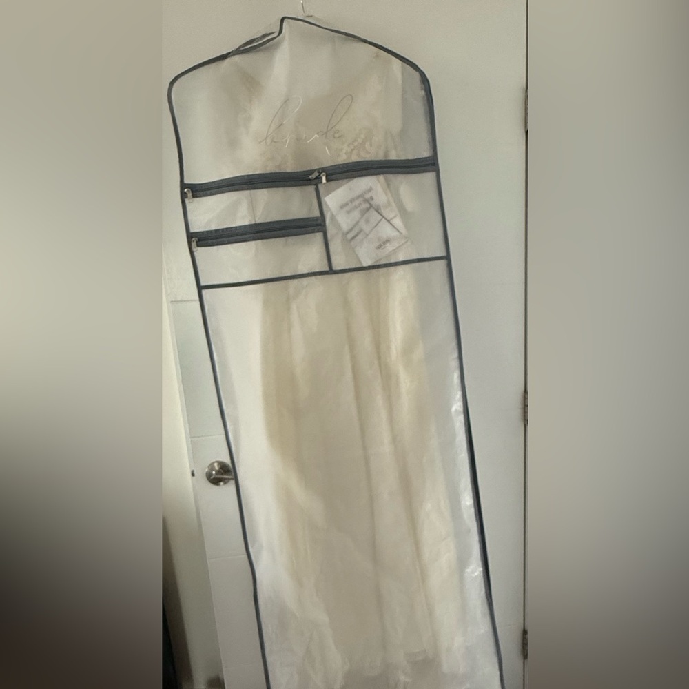Bridal Dress - Galina Signature, floor length, flowy, lace and crystal detail - Picture 13 of 15